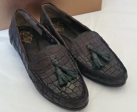 продается женская обувь из кожи крокодила