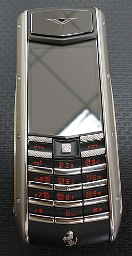 Продаётся Б/У телефон VERTU Ascent Ti Ferrari Rosso