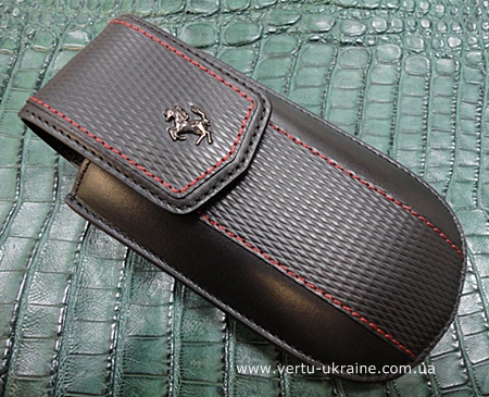 Продается чехол к  VERTU Ascent Ti Ferrari Rosso/Assoluto/Nero