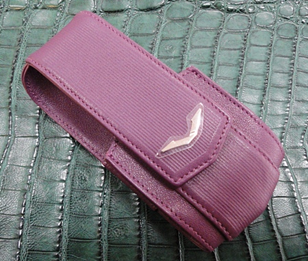 Продается чехуол к Vertu Ayxta