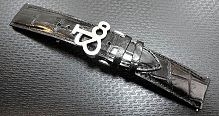 часовой ремешок из кожи крокодила Jacob & Co